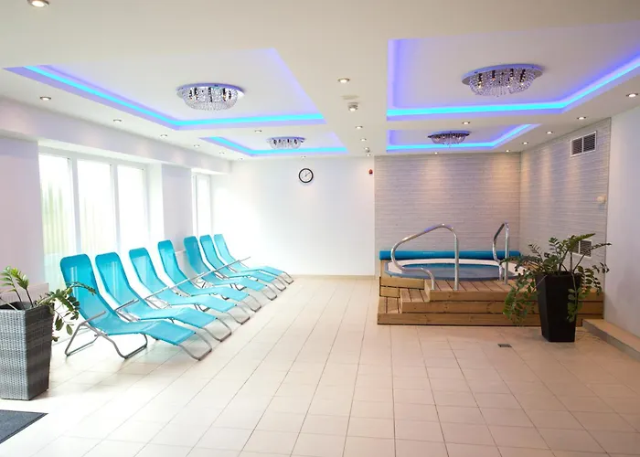 Club * بالاتونفوريد