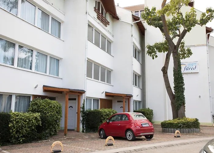 Club באלאטונפורד